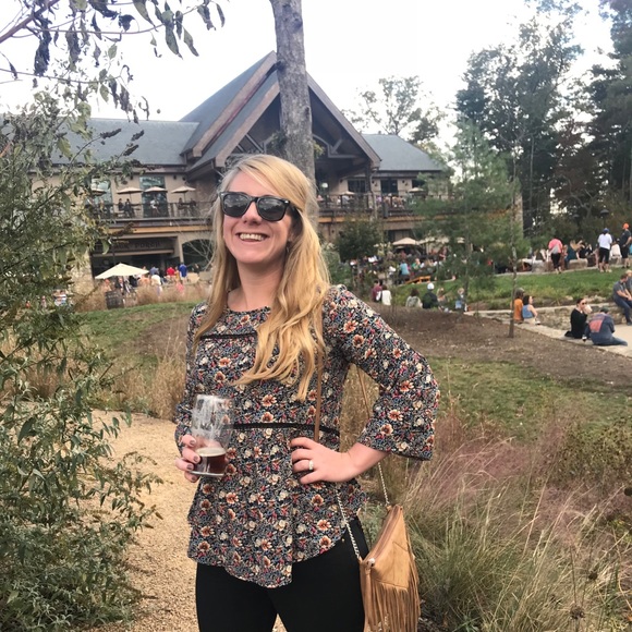 Meet your Posher, Kate - Picture 1 of 1